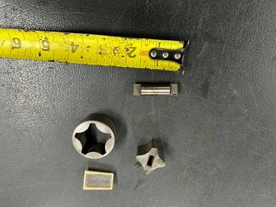 Bomba/eje de aceite Briggs&Stratton 407777 0283-G5 22 hp #796220 Foto 1 de 4