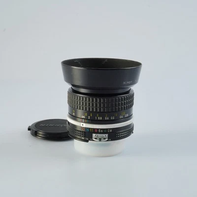 EXCELENTE Lente Nikon Ai Nikkor 35 mm F/2,8 Prime Foto 1 de 4