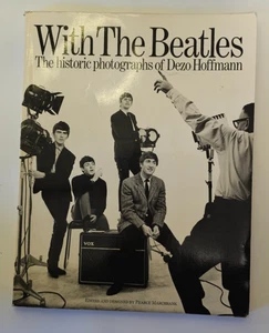 Mit den Beatles - Erinnerungsstücke, Die historischen Fotografien von Dezo Hoffman, 1982 - Bild 1 von 5