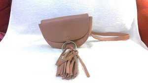 American Eagle Outfitters Leder Handtasche/Bauchtasche neu ohne Etikett, nie getragen/gebraucht - Bild 1 von 5