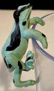 Rare! Vintage Frog Flower Pot Hugger Resin Figure Miniature Fairy Garden 3.5”L - Picture 1 of 10