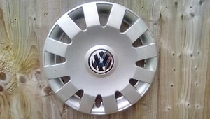 Volkswagen 15" wheel trim #128 - Picture 1 of 3
