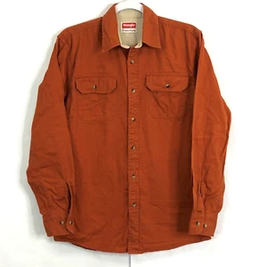 Camisa pequeña Wrangler para hombre con botones premium edredón bolsillo de algodón manga larga - Imagen 1 de 10