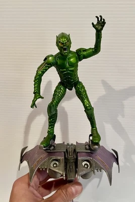 Figura de acción Toy Biz Spider-Man película posable Duende Verde con planeador Foto 1 de 4