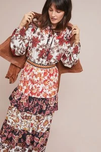 MAXI ABITO NUOVO CON ETICHETTE ANTHROPOLOGIE EMILIE CON VOLANT di HEMANT & NANDITA S - Foto 1 di 7