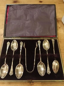 Vintage Set mit 6 Teelöffeln und Zuckerzange in Schachtel (1) - Bild 1 von 7