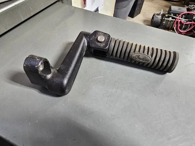 Indian OEM estribo trasero izquierdo pasajero clavija 14-24 Chief Chieftain RM Springfield Foto 1 de 3