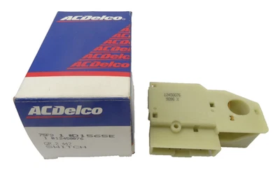 NOS OEM GM 12450076 Brake Light Switch – Genuine GM/ACDelco - Image 1 of 4