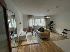 teilmöblierte Wohnung am Neumarkt zur Untermiete - 6 Monate - Bild 1 von 8