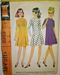 McCall's Misses/Jr Dress Pattern 8959, 2 versions, Size 14 Misses - Cut - Picture 1 of 1