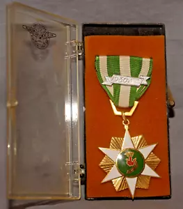 VIETNAM ERA Mfg Campaign Medal In Original MILBORN HAMBURGER Case PERIOD MADE - Bild 1 von 6