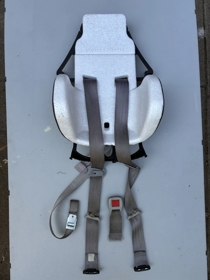 Uppababy Seguridad Asiento de Coche Hebilla Sujetador Bebé Clip Correa y Arnés Piezas Lote Foto 1 de 1