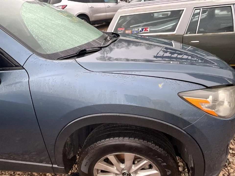 (LOCAL PICKUP ONLY) Passenger Right Fender Fits 13-16 MAZDA CX-5 2469468 - Image 1 of 1