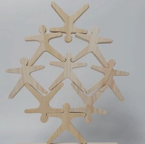 Acrobati equilibratori in legno. Un sacco di divertimento. Ottimo per abilità motorie fini - Foto 1 di 6