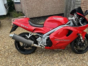 Triumph Daytona T595 955 1998 Great Condition FULL MOT - Picture 1 of 12