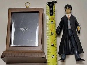 Harry Potter Gryffindor Harry Action Figure Sorcerer'sStone Wizard And Keyholder - Picture 1 of 4