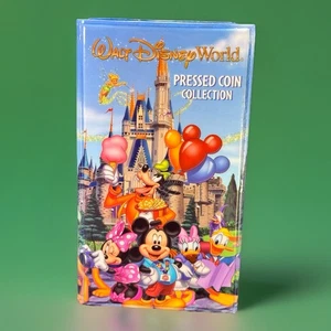 Walt Disney World Pressed Penny Elongated Souvenir Coin Collection Case Book - Bild 1 von 20