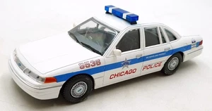 Code 3 Collectibles 1/24 scale Diecast 2724L Ford Crown Victoria Chicago Police - Picture 1 of 5