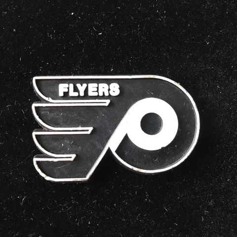 Philadelphia Flyers Rubber Fridge Magnet Standing Board Hockey NHL Vintage Wing Cover