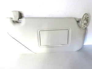 GENUINE FORD FOCUS MK3 DRIVER SIDE SUN VISOR WITH MIRROR 11-15 - Picture 1 of 2