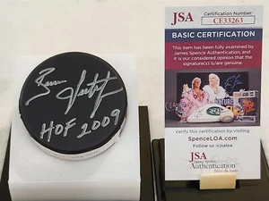 BRIAN LEETCH signed RANGERS puck JSA COA - Picture 1 of 2