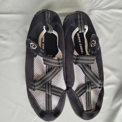 Wave Zone Size 9 Women's Water Beach Shoes Black with White Accents for Sports - Image 1 of 4
