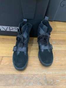 Ugg Zorrah Double Buckle Suede Moto Ankle Boots Black Size 8(FFCD) - Picture 1 of 14
