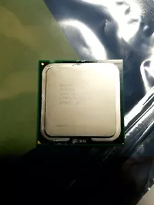 Intel Celeron 450 CPU Processor (2.2GHz,512KB,800MHz,LGA775 ) SLAFZ USED - Picture 1 of 2