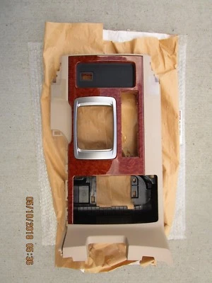 12-15 TOYOTA LAND CRUISER CONSOLA CENTRAL PALANCA DE CAMBIOS BISEL EMBELLECEDOR MARFIL NUEVO Foto 1 de 4