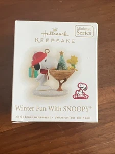 HALLMARK 2009 WINTER FUN WITH SNOOPY # 12 IN SERIES ORNAMENT - Picture 1 of 3