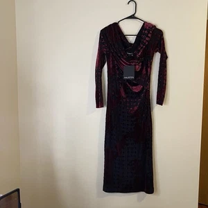 Halston Women’s Long Sleeve Off The Shoulder Velvet Sheath Midi Dress Sz 6 - Picture 1 of 10