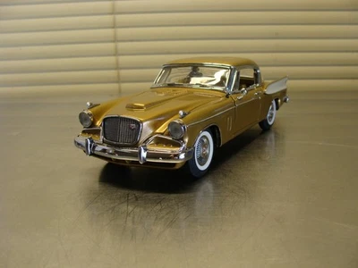 🔥Danbury Mint 1957 Studebaker Golden Hawk 1/24 scale diecast🔥 - Image 1 of 4