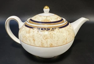 Wedgwood Cornucopia Teapot Exc Condition Free Shipping - Picture 1 of 2