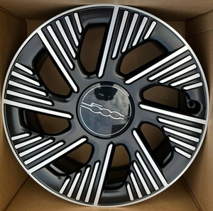 Jantes alu FIAT 17 pouces 50290268 Machined Black FIAT 500 E NEUF - Imagen 1 de 6