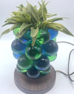 Grappolo d'uva vintage MCM Tiki Lucite verde ananas e blu senza luce lampada - Foto 1 di 8