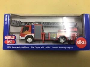 Siku 2106 Mercedes Benz Fire Engine with Escape Ladder Red Scale 1:55 Boxed - Picture 1 of 6