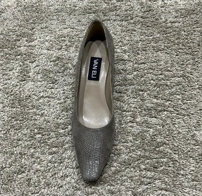 VANELI Garry Heels 8.5 S Taupe Lizard Print Leather Kitten Pumps - Worn Once - Image 1 of 3