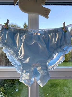 Bragas de pvc azul opaco reunidas Sissy bragas impermeables plástico apertura frontal Foto 1 de 3