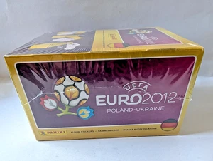 Pegatinas Panini UEFA Euro 2012 caja completa 100 paquetes precintados edición alemana nuevas - Imagen 1 de 2