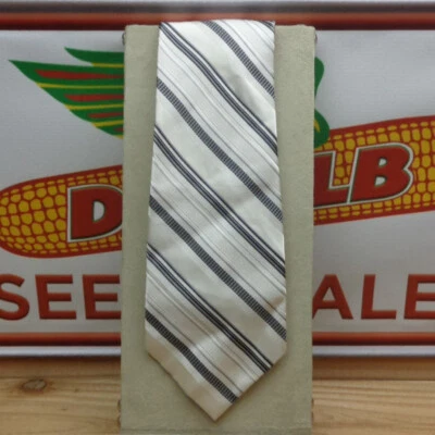 BIRMANIA BIBAS "Corbata" Foto 1 de 2