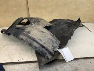 10 11 12 13 14 15 16 17 BMW 550i GT guardabarros delantero izquierdo interior revestimiento S Foto 1 de 4