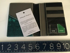 Grande swatch nuovo in pelle Carmina Campus OOAK PORTA PASSAPORTO/portafoglio "104 erba - Foto 1 di 9