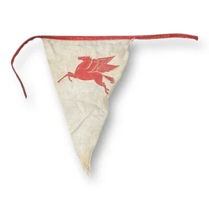 Mobil Pegasus Pennant Flag Banner 11” x 16” Vintage Authentic Mobilgas - Picture 1 of 8