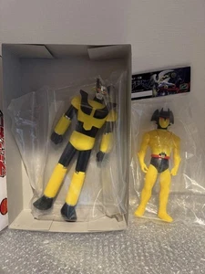 Set of 2 Devilman Mazinger Z Soft Vinyl Figure Siccaluna Yellow J18140 - Picture 1 of 4