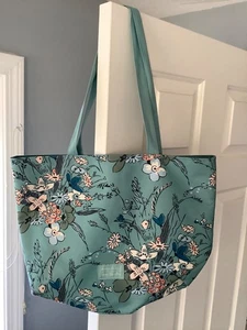 Vera Bradley/Yankee Candle Collaboration Tasche blau Blumen - Bild 1 von 5