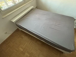 Doppelbett mit Matratze UND Lattenrost 140x200 cm - Bild 1 von 2