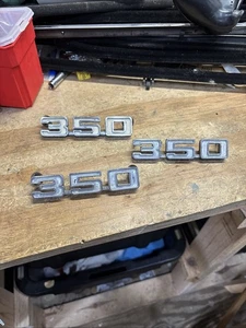 3 - 1967 72 Chevy Truck Parts 350 Emblems Badges Trim Original Vintage - Bild 1 von 8