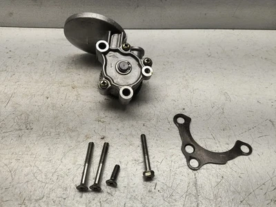 Kawasaki KZ650B KZ650 1978 OEM motor bomba de aceite montaje pantalla de engranajes Foto 1 de 4