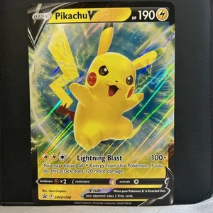 Pikachu V SWSH198 Jumbo Cards Holo - Picture 1 of 2