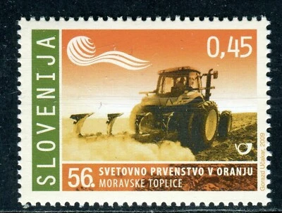 729 - SLOVENIA 2009 - World Ploughing Championship - Tractor - MNH set - Image 1 of 2